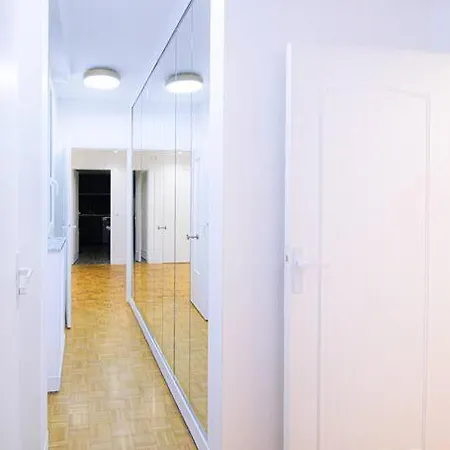 Apartment 6pers-balcony-paris 12-hopital Trousseau Paris