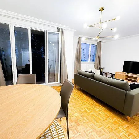 Apartment 6pers-balcony-paris 12-hopital Trousseau *
